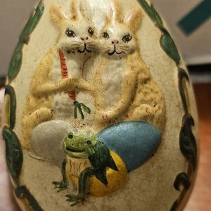 Vaillancourt Egg with Rabbits and Frog Design